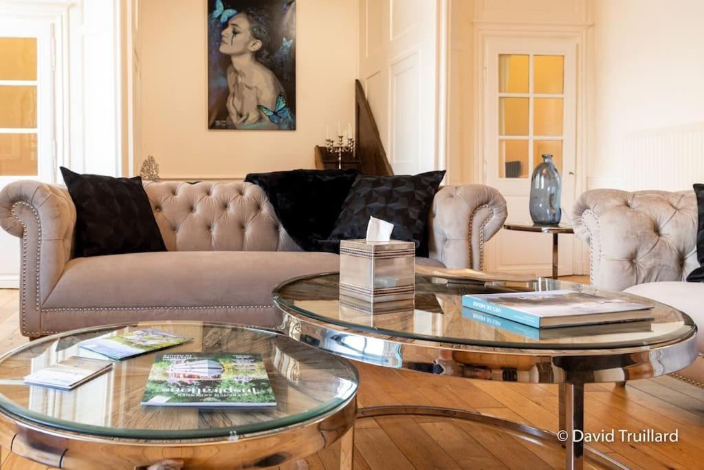 Suites Mana - Matahina Avec Vue Superbe Sur La Place Ducale Et Parking Prive Inclus Charleville-Mézières Εξωτερικό φωτογραφία