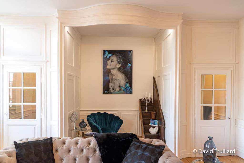 Suites Mana - Matahina Avec Vue Superbe Sur La Place Ducale Et Parking Prive Inclus Charleville-Mézières Εξωτερικό φωτογραφία