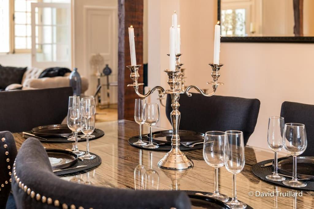 Suites Mana - Matahina Avec Vue Superbe Sur La Place Ducale Et Parking Prive Inclus Charleville-Mézières Εξωτερικό φωτογραφία